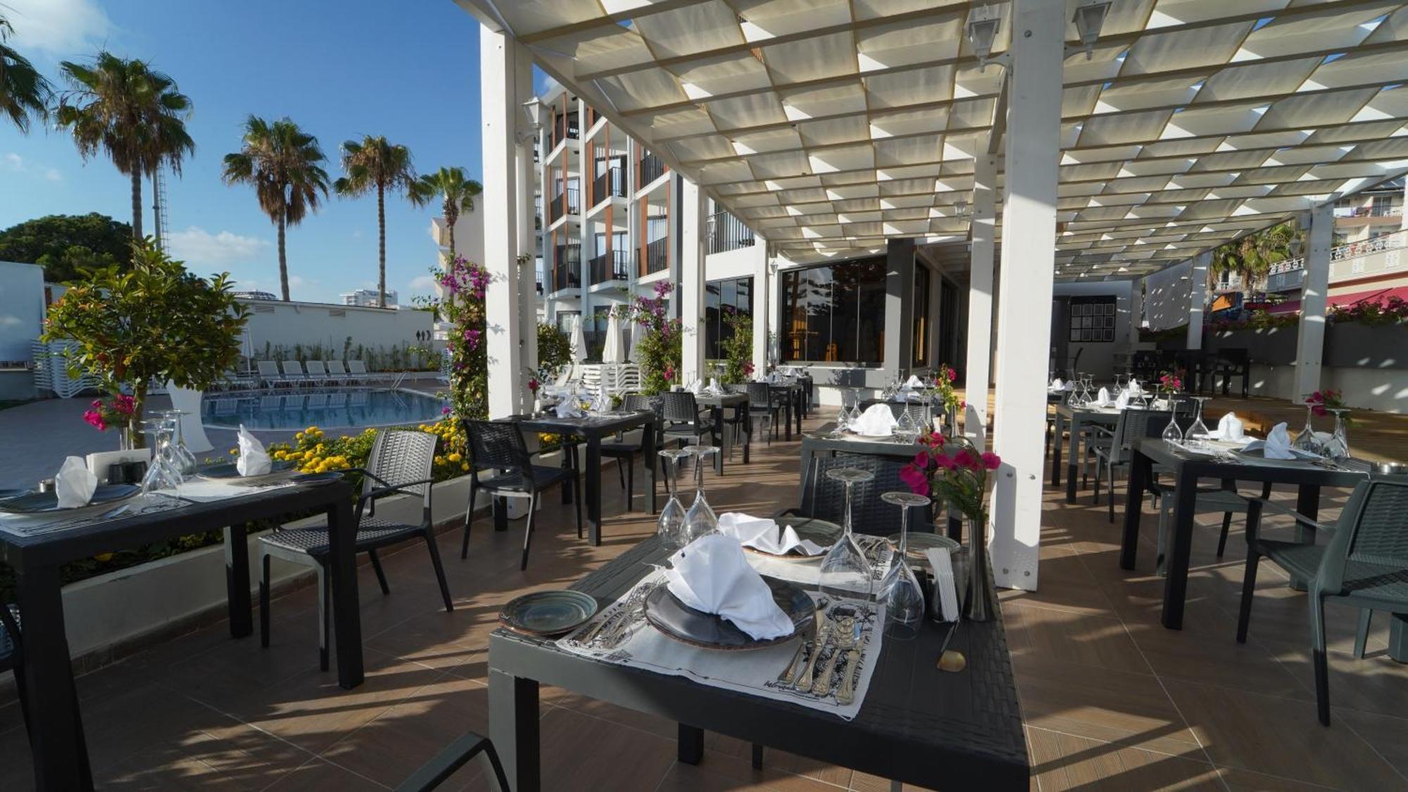 The Raga Side Ultra All Inclusive (Adults Only) 외부 사진